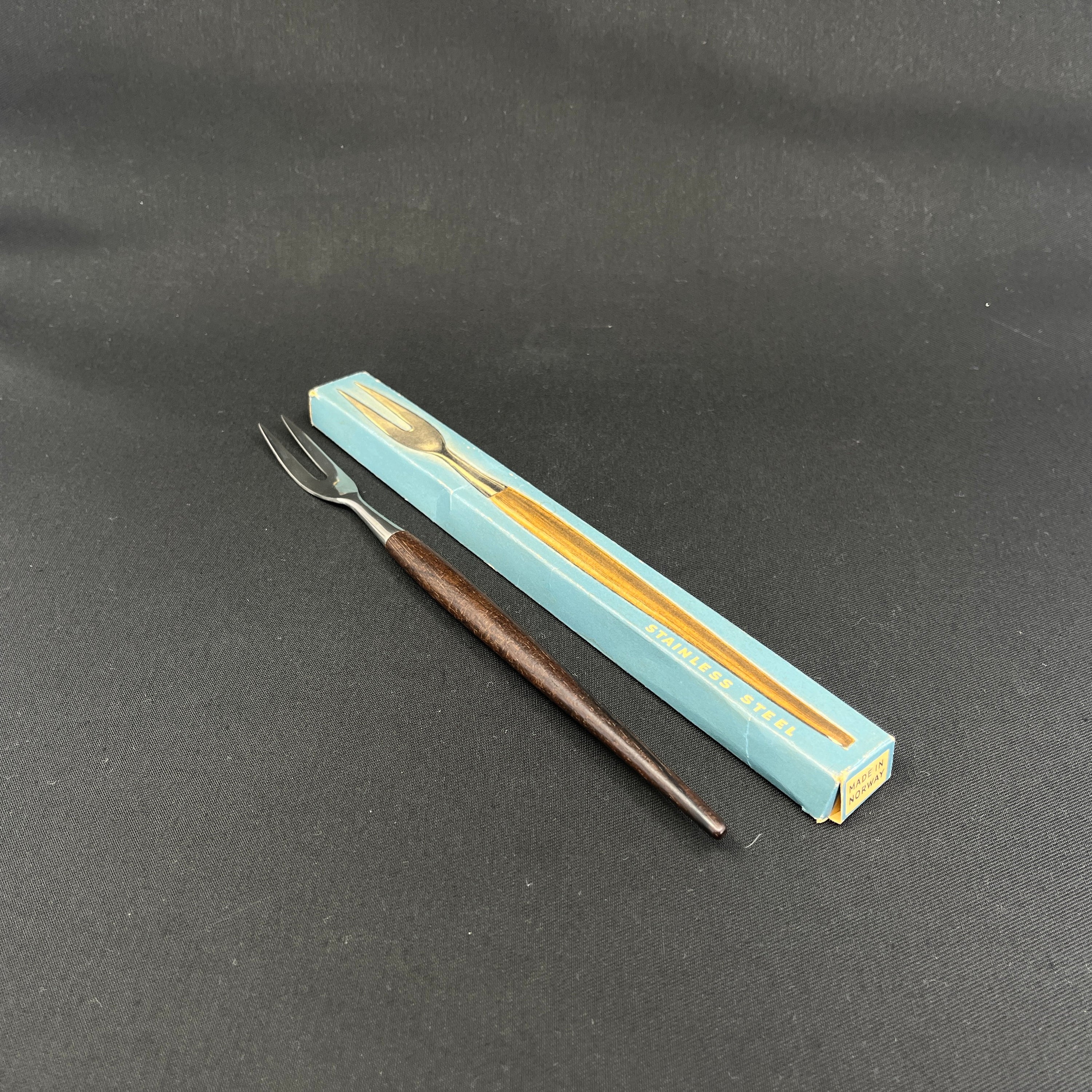 Moderne norsk serveringsgaffel i palisander fra 1960'erne