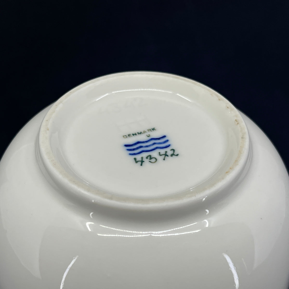 Hvid vase af Hans Henrik Hansen