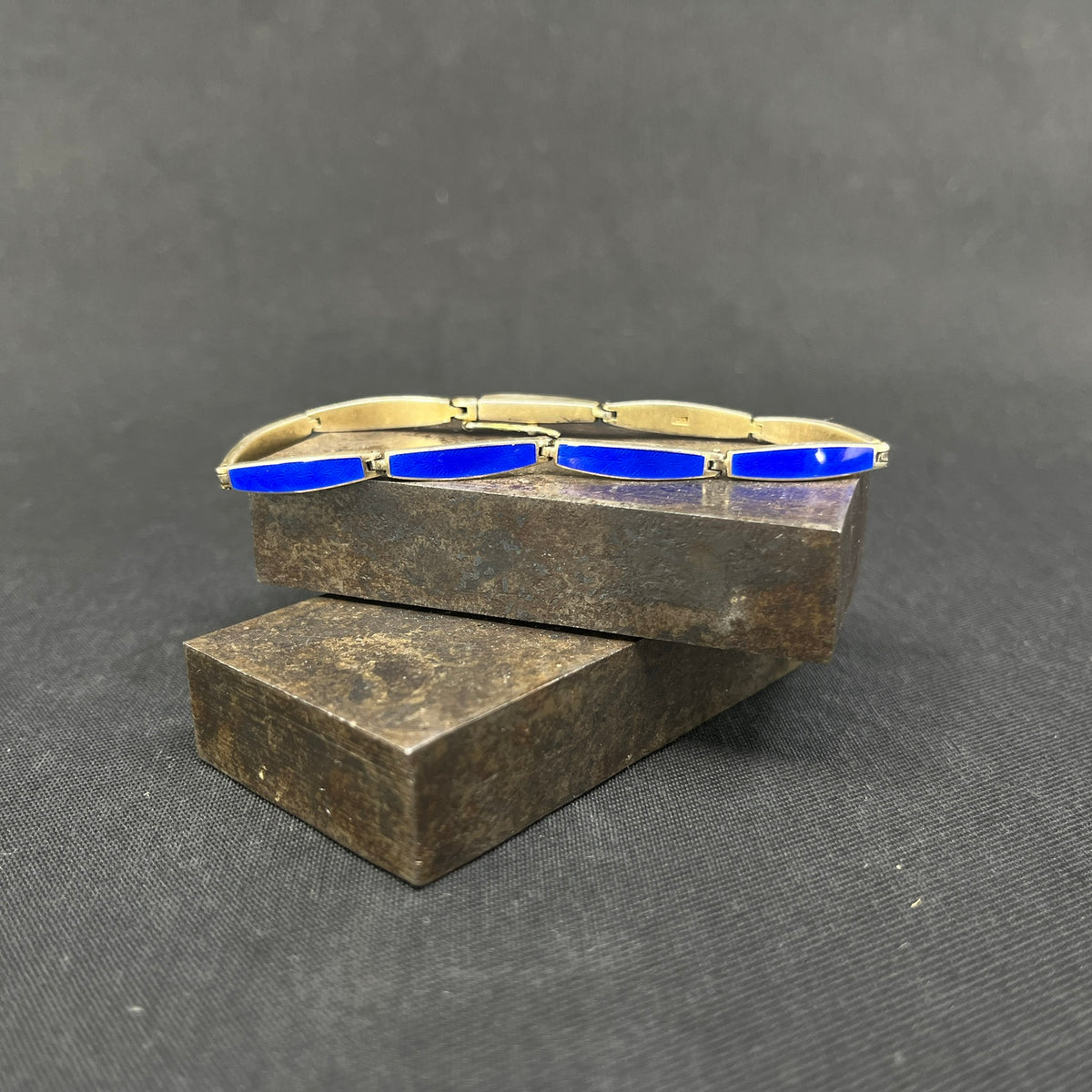 Enamel bracelet in blue enamel from the 1920'ish