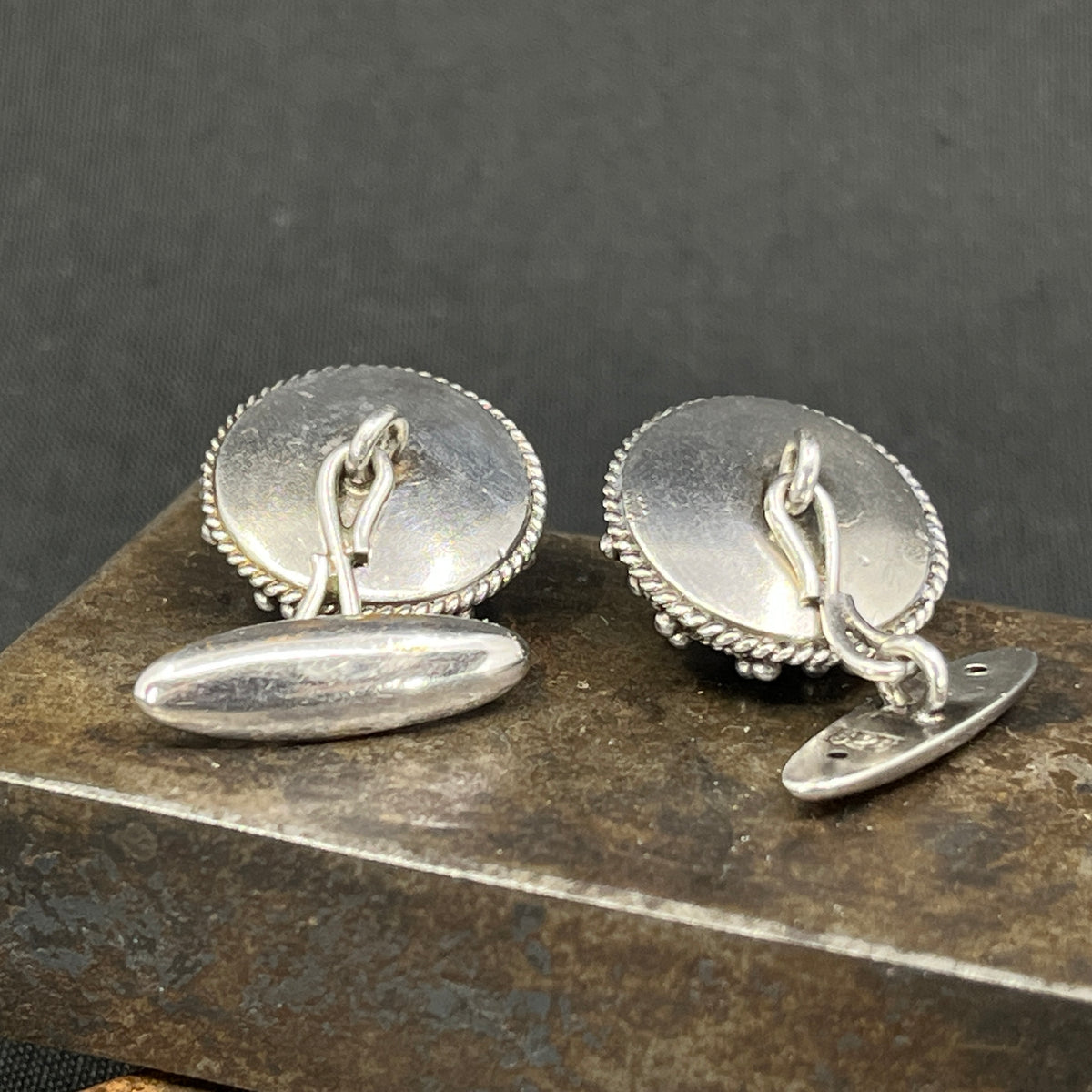 A pair of cufflinks from the 1920s - filigree