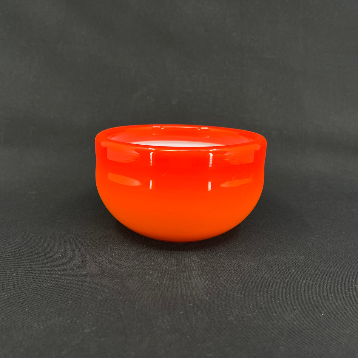 Rød Palet skål, 13 cm.