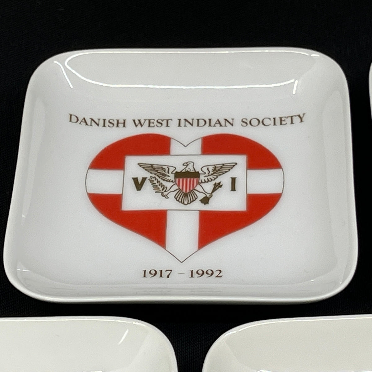 Samling platter fra Dansk Vestindisk Selskab