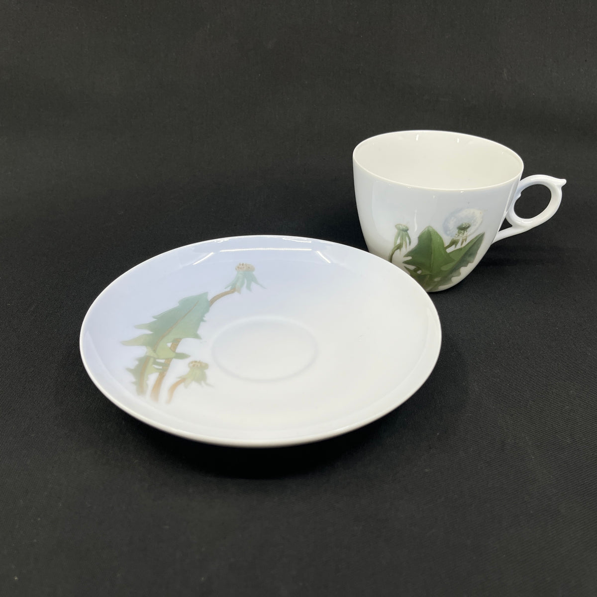Art nouveau kaffekop fra Royal Copenhagen - mælkebøtte