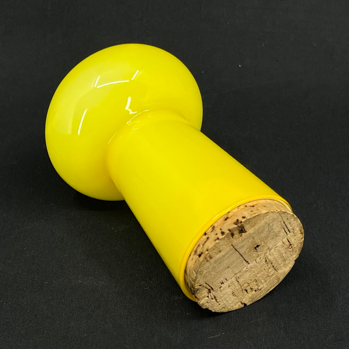Sjælden Gul Palet sukkerstrø, 13 cm.
