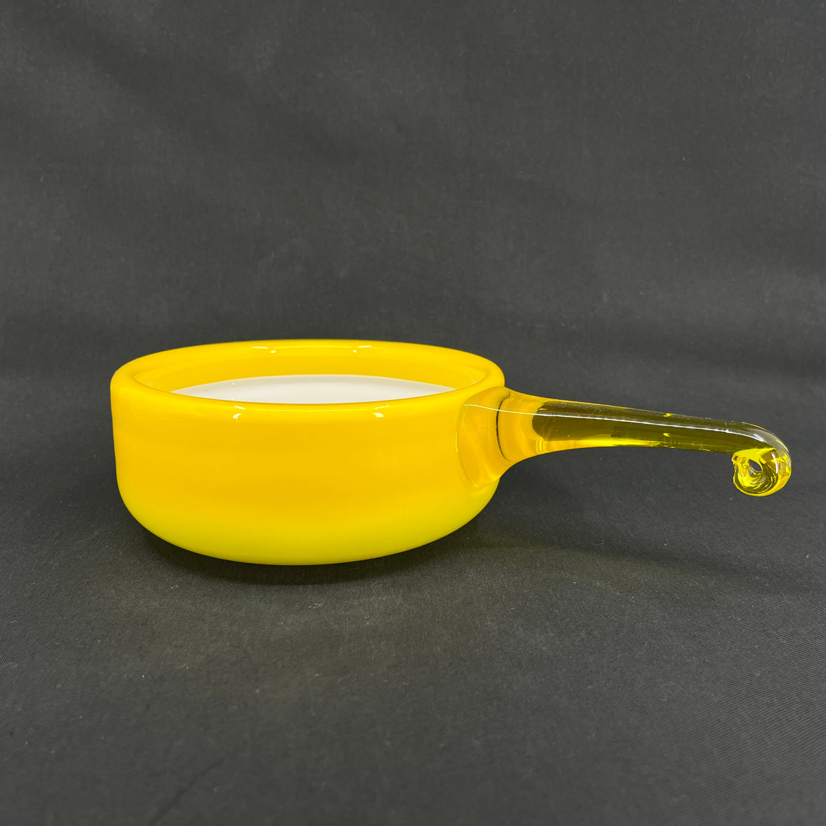 Yellow Palette herring bowl, 15 cm.
