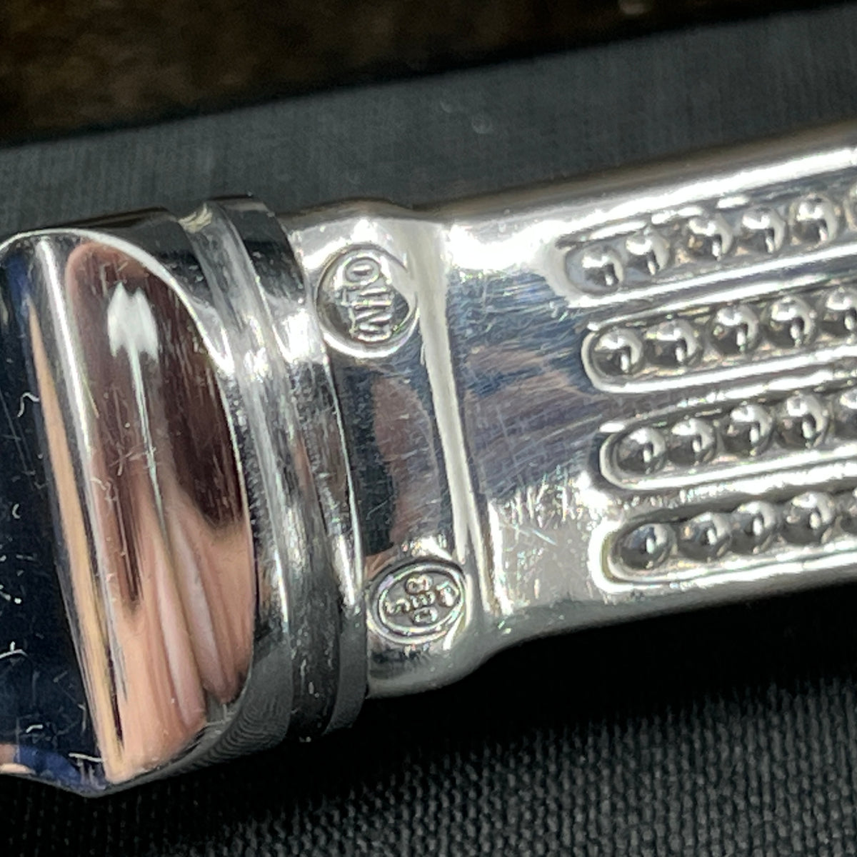 Champagne kace knive