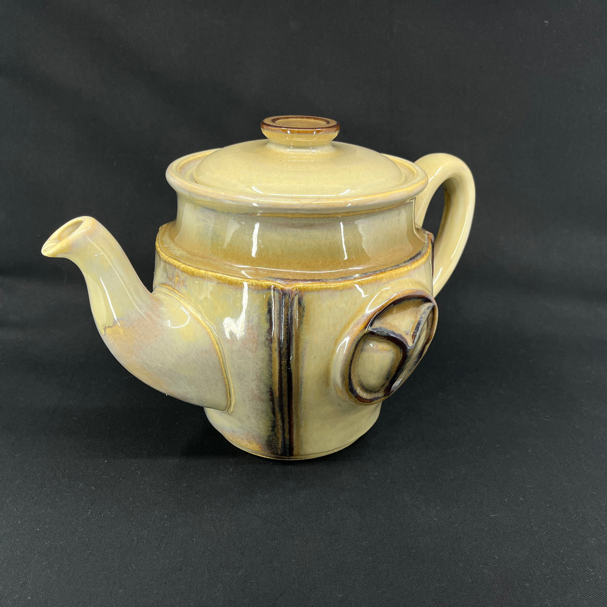 Large tea pot from Søholm