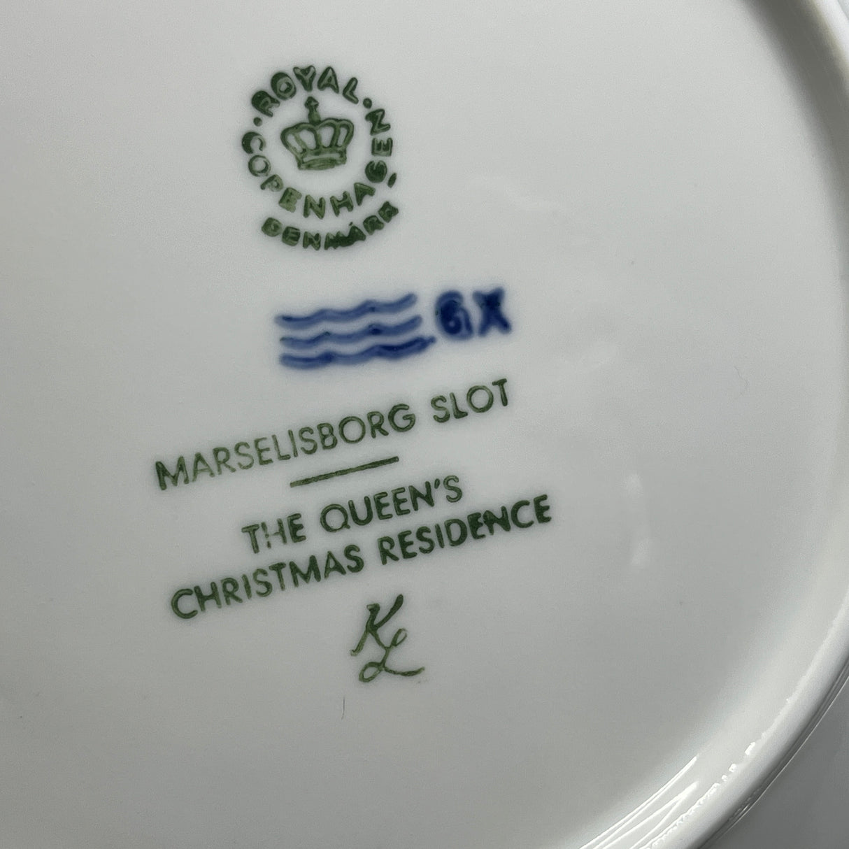 Royal Copenhagen Christmas plate 1975