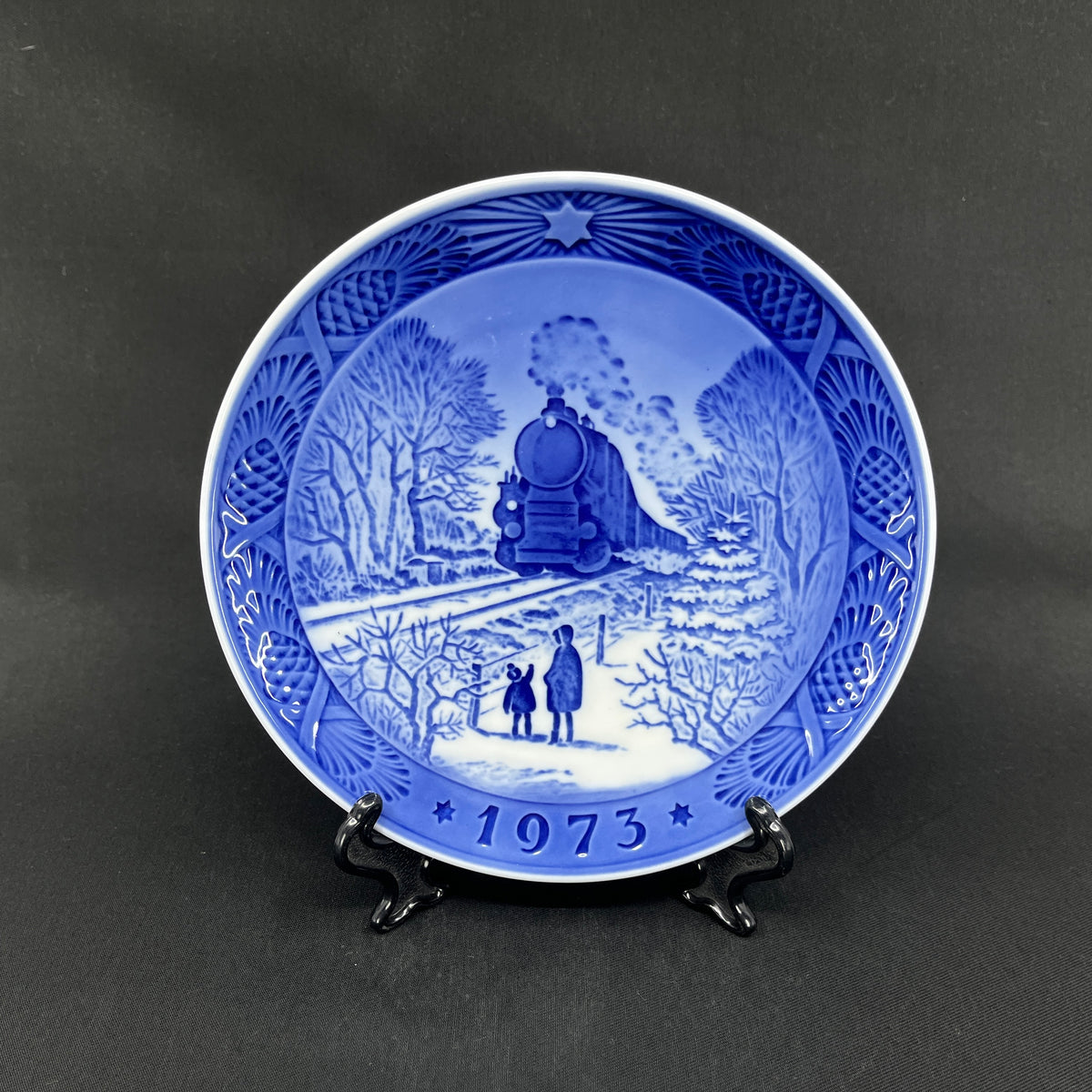 Royal Copenhagen Christmas plate 1973