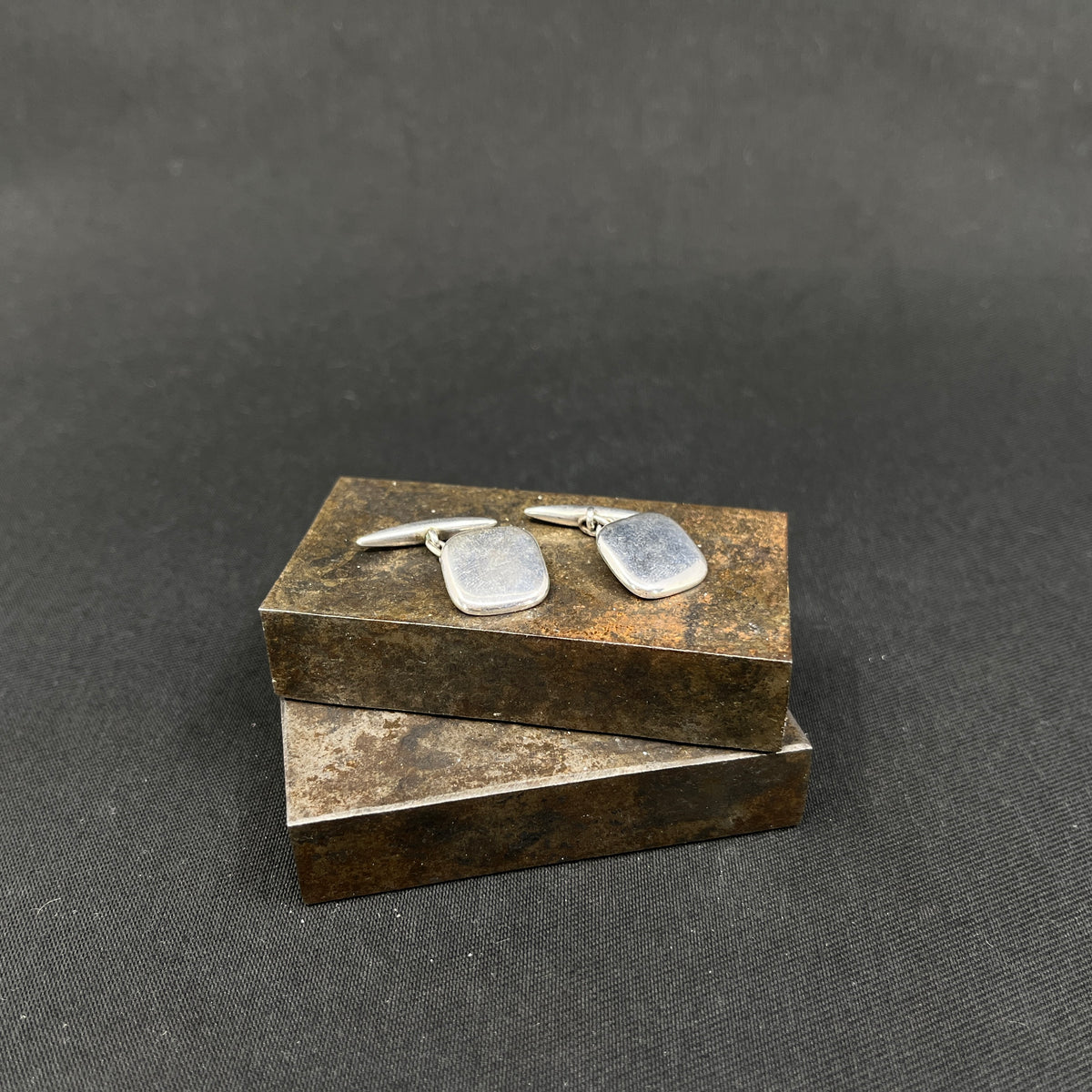 Silver cufflinks with chains from the 1920'sh