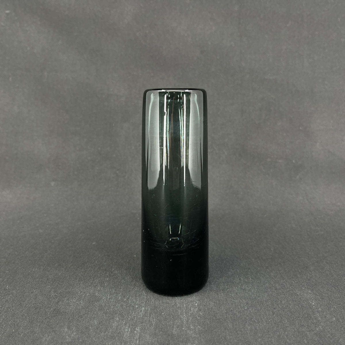 Sjælden Holmegaard cylinder vase, 12 cm.
