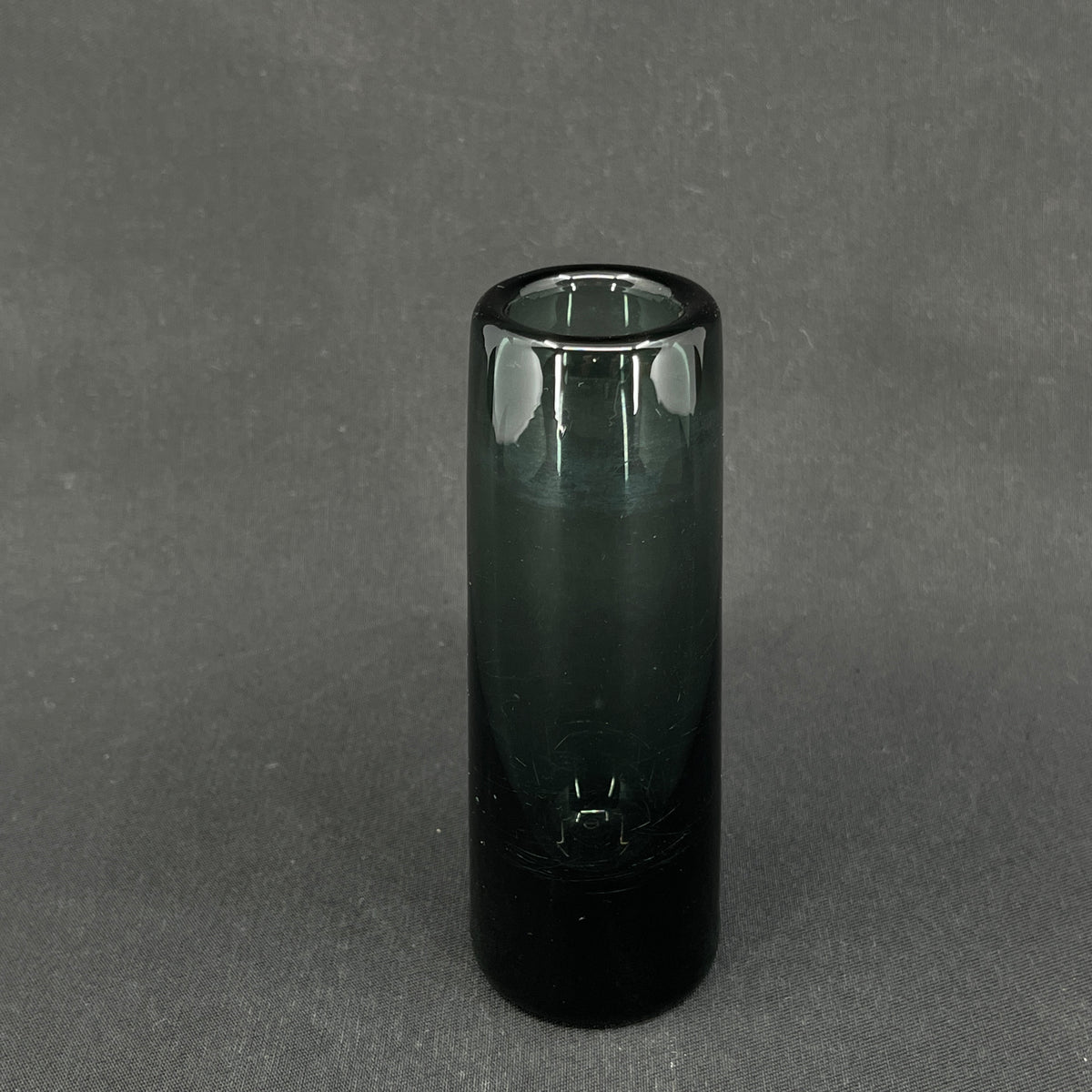Sjælden Holmegaard cylinder vase, 12 cm.