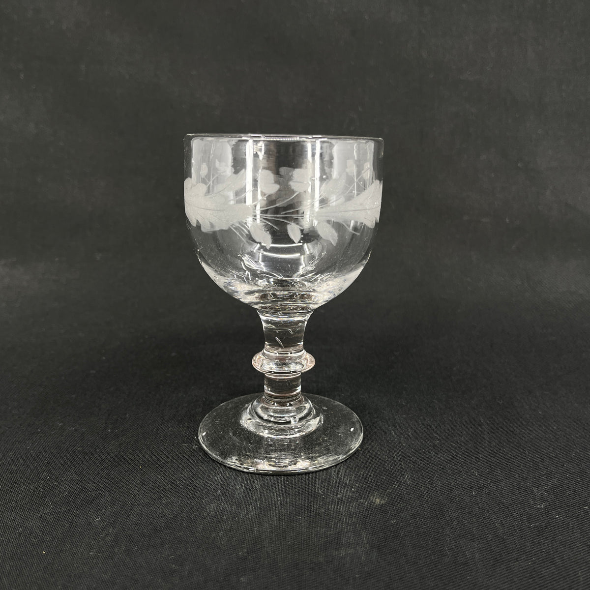 German oak-leaf glass from the 1880s
