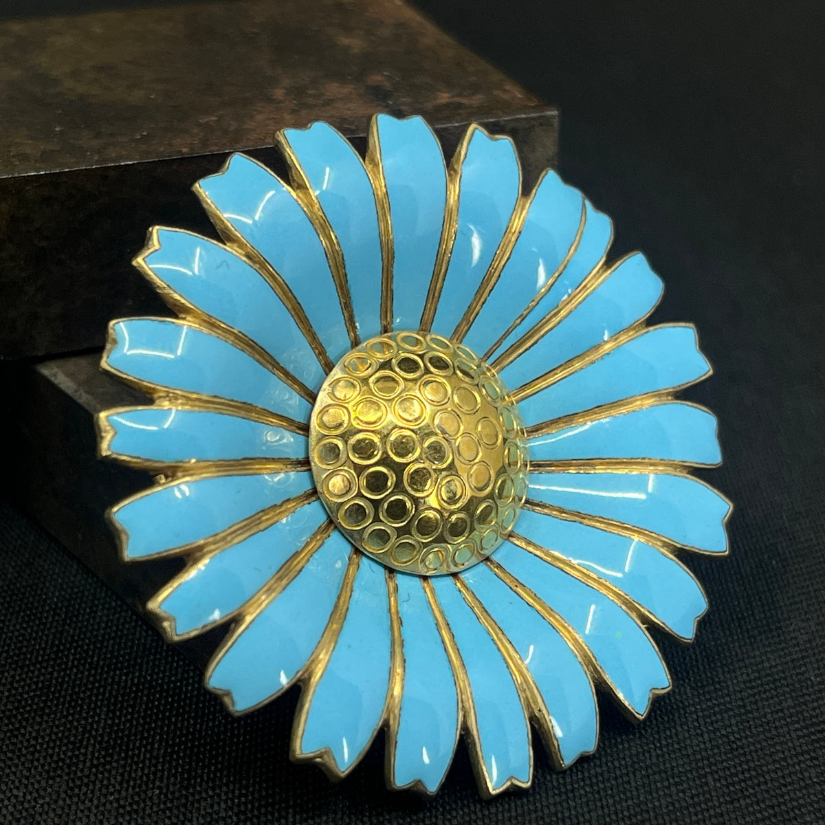 Original Anton Michelsen Marguerite brooch - Light blue
