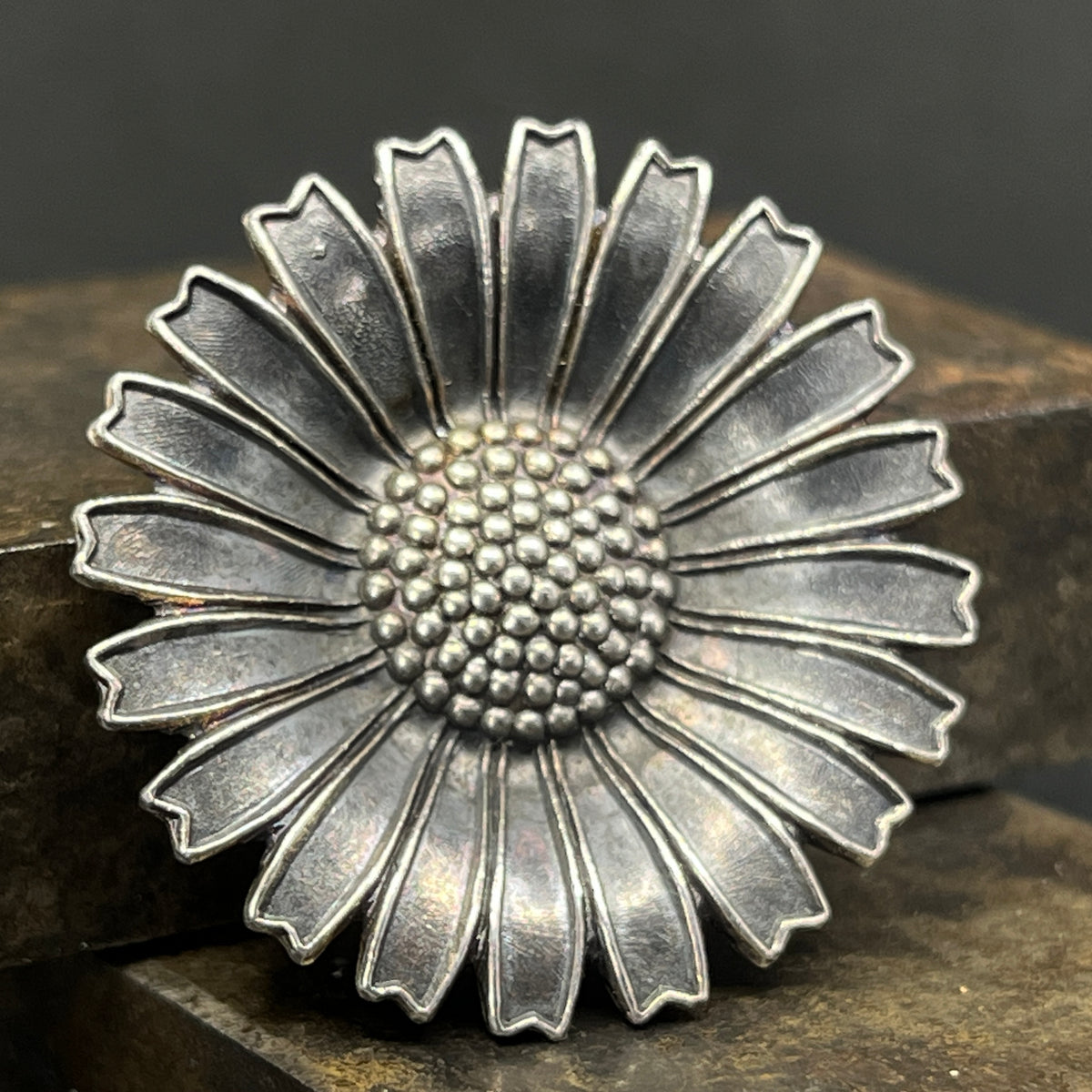 Anton Michelsen marguerite broche uden emalje