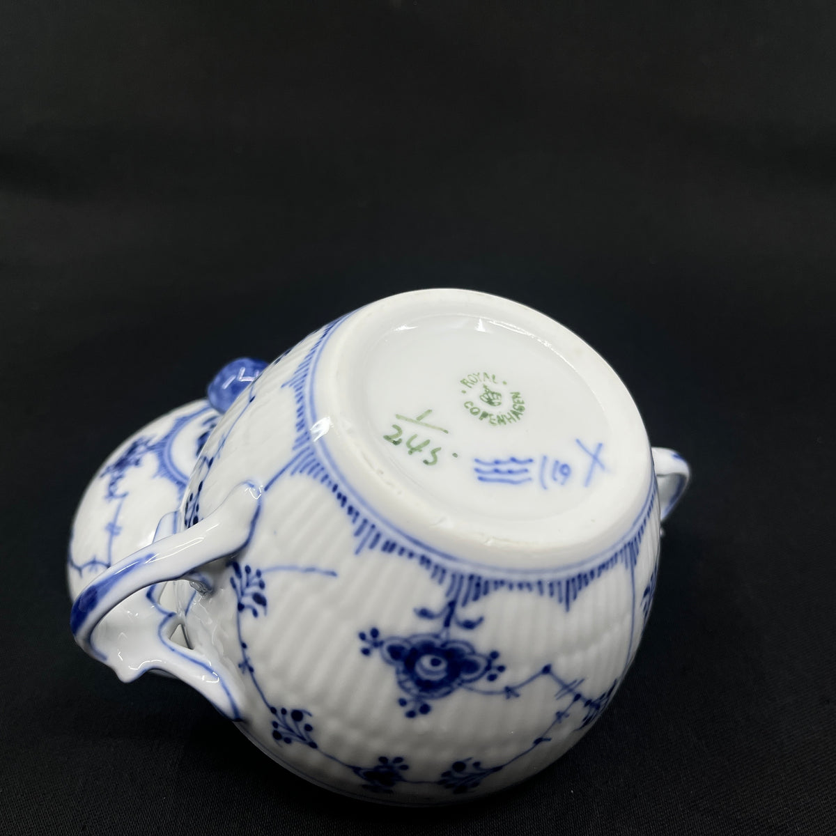 Musselmalet Riflet sukkerskål 1898-1923, 1/245