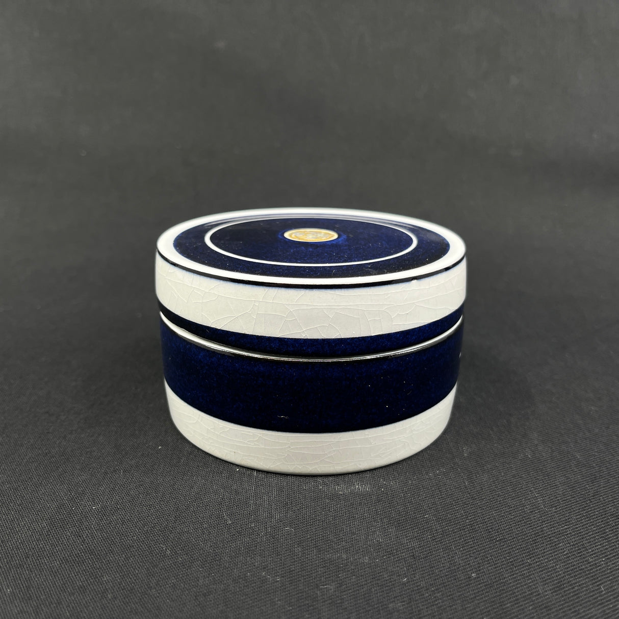 Round Tenera bowl with lid from Royal Copenhagen