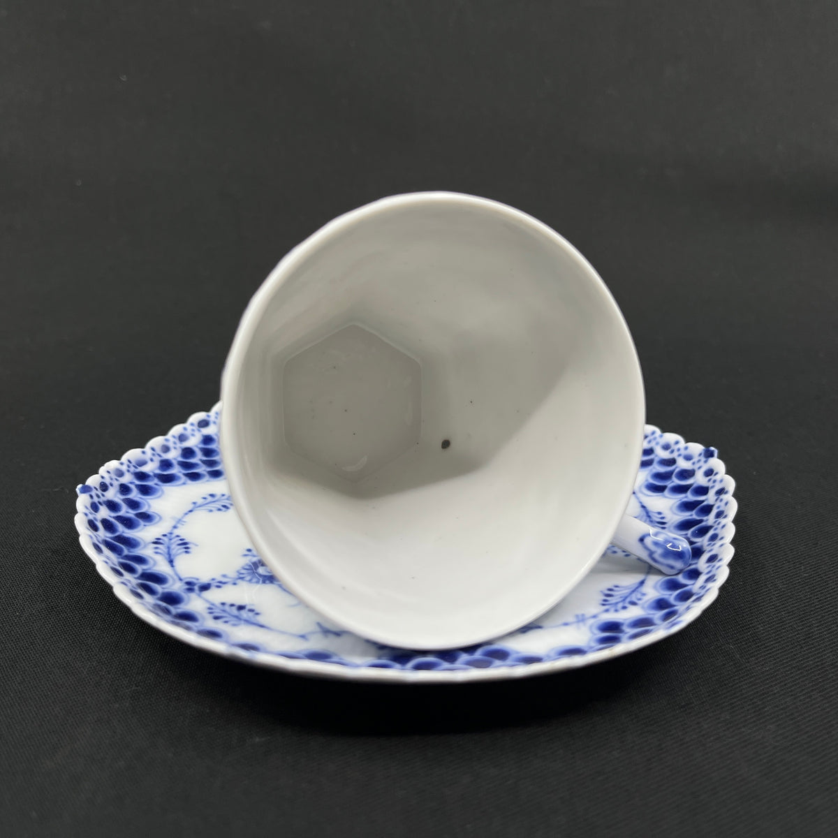 Blue Fluted Full Lace Coffee Cup 1/1036