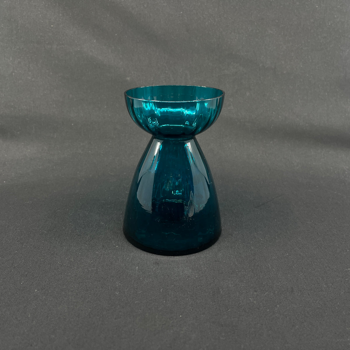 Blue'ish modern hyacinth glass