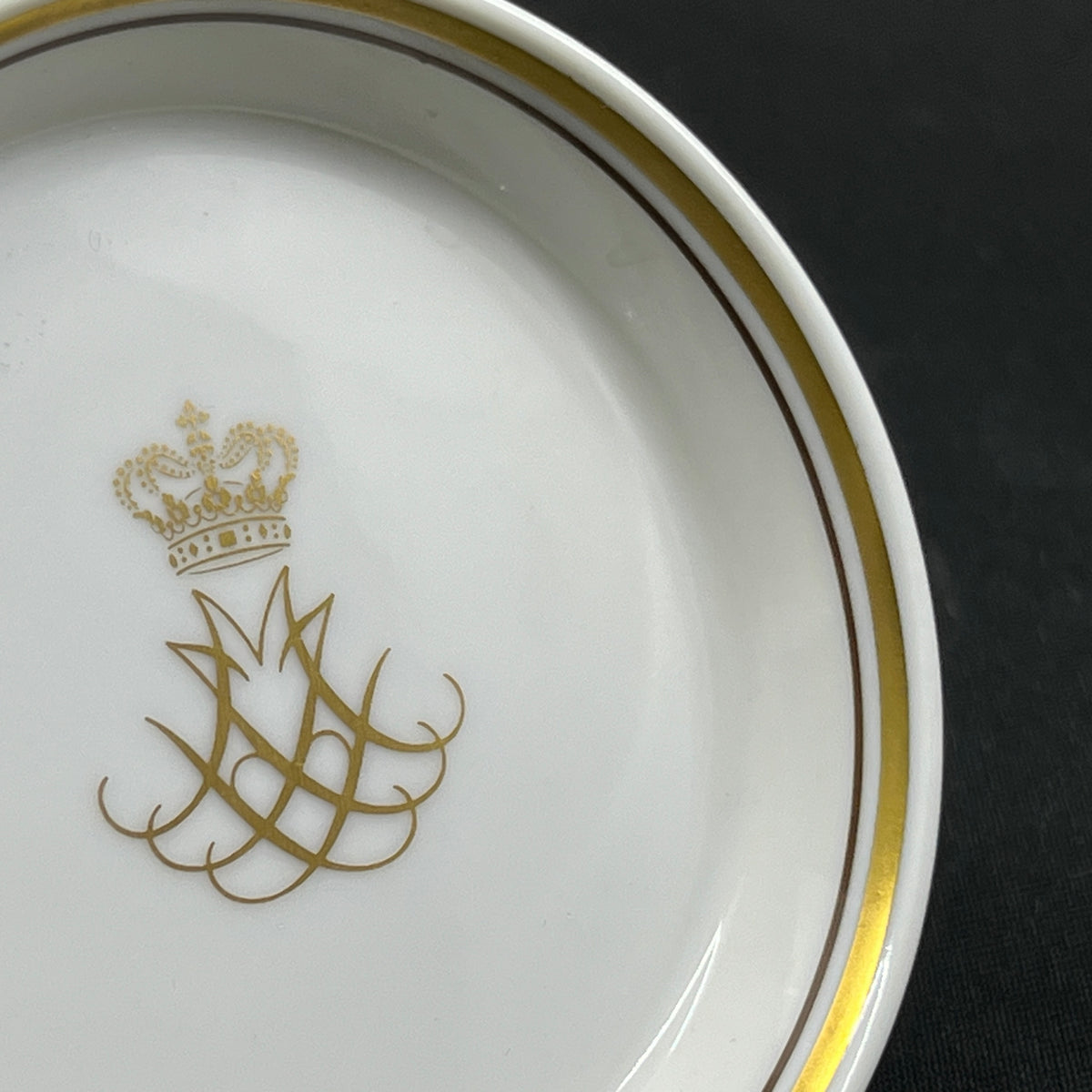Lille skål med kongeligt monogram