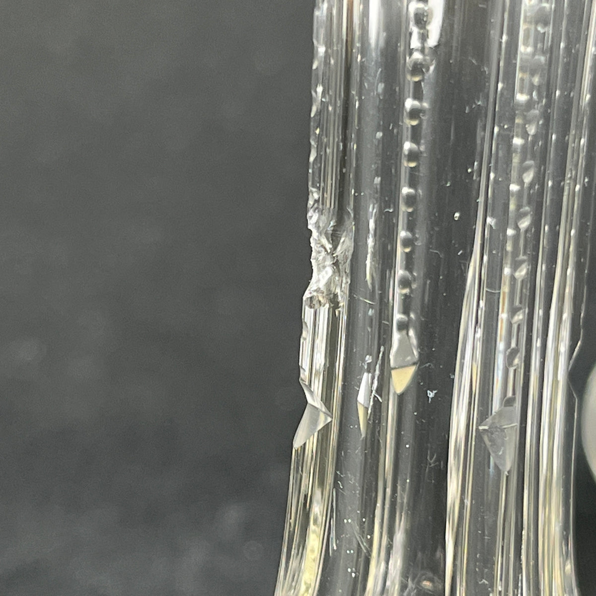 A pair of small vases from the 1920s, 12,5 cm.