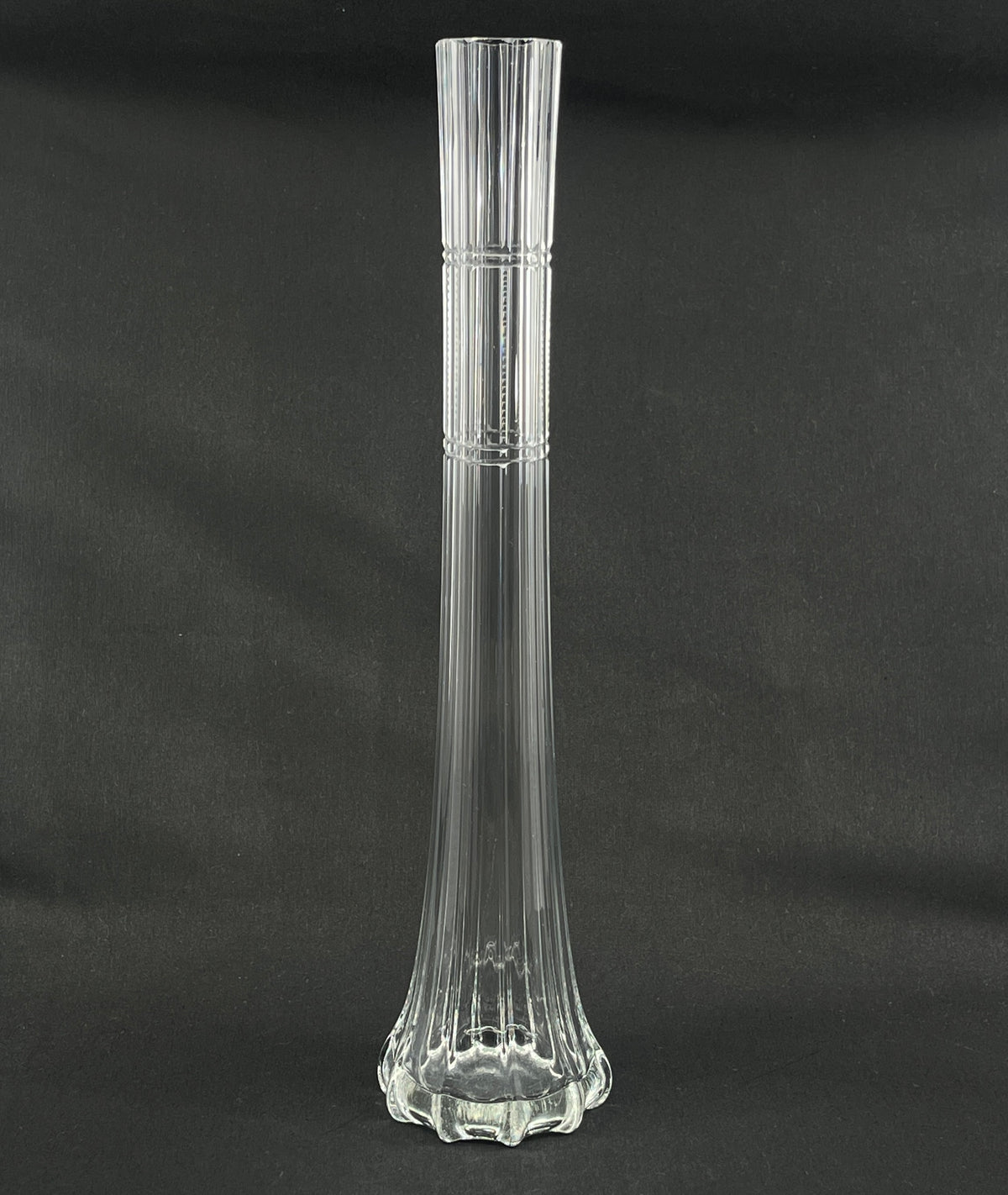 Fine cylindrical vase from the 1920s, 40 cm.