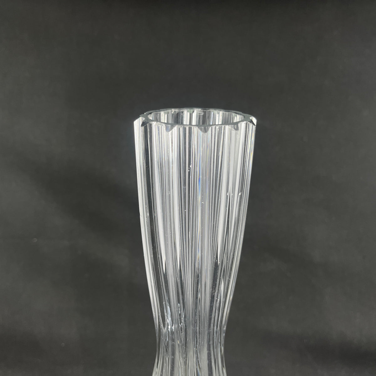 Tall vase with fine cuts, 29 cm.