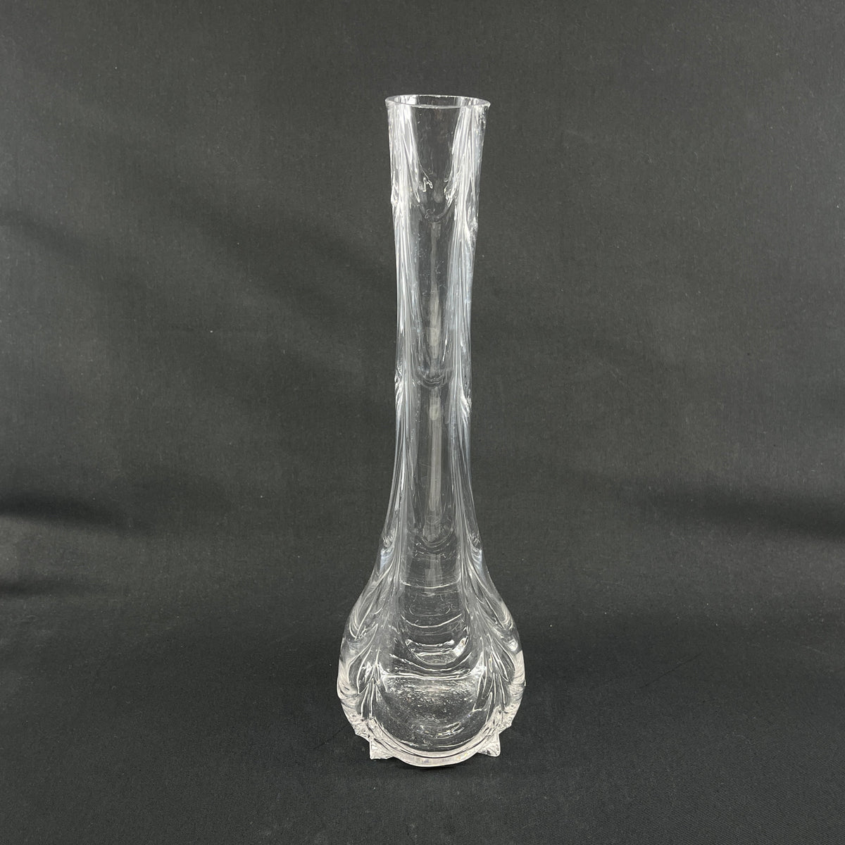 A set of twisted vases from the 1930'sh with wavy optics