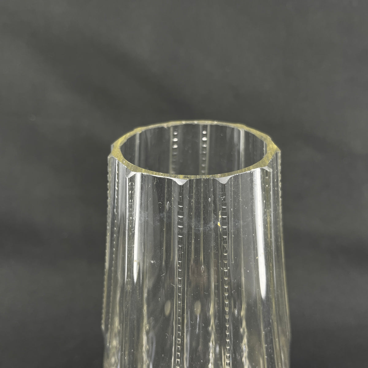 Dråbeformet vase fra 1920'erne, 20 cm.