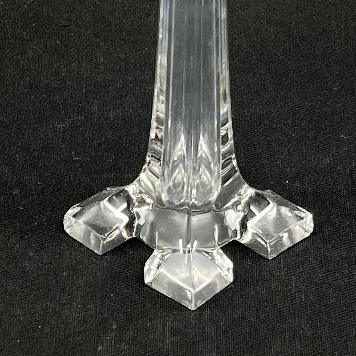 Miniature liljevase, 25,5 cm.