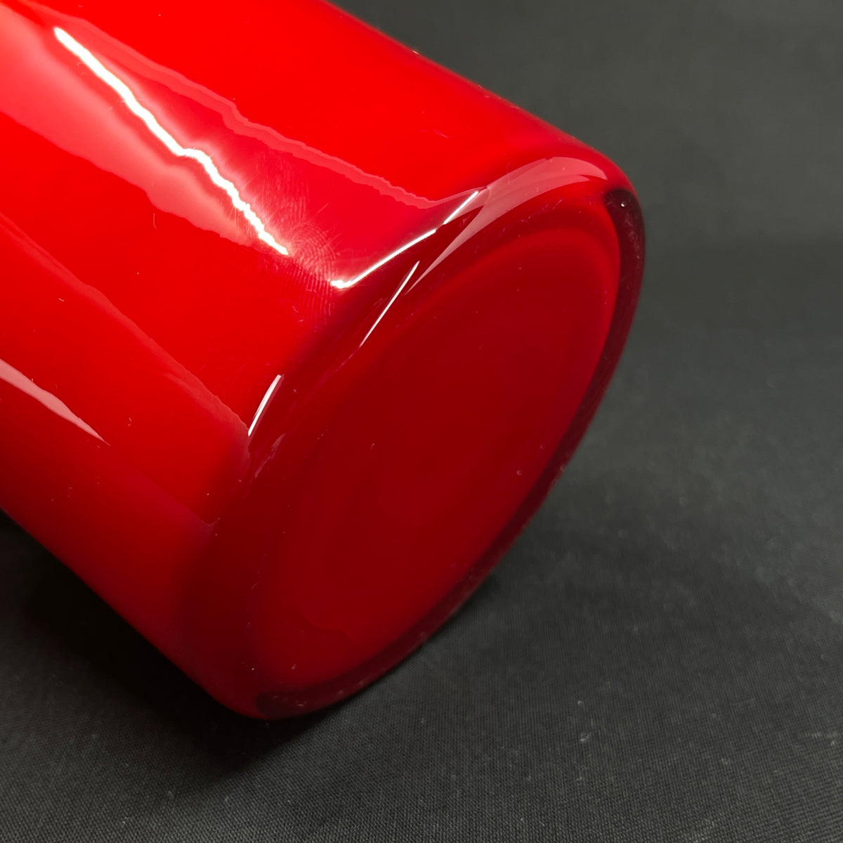 Large and rare red Carnaby vase, 28 cm.