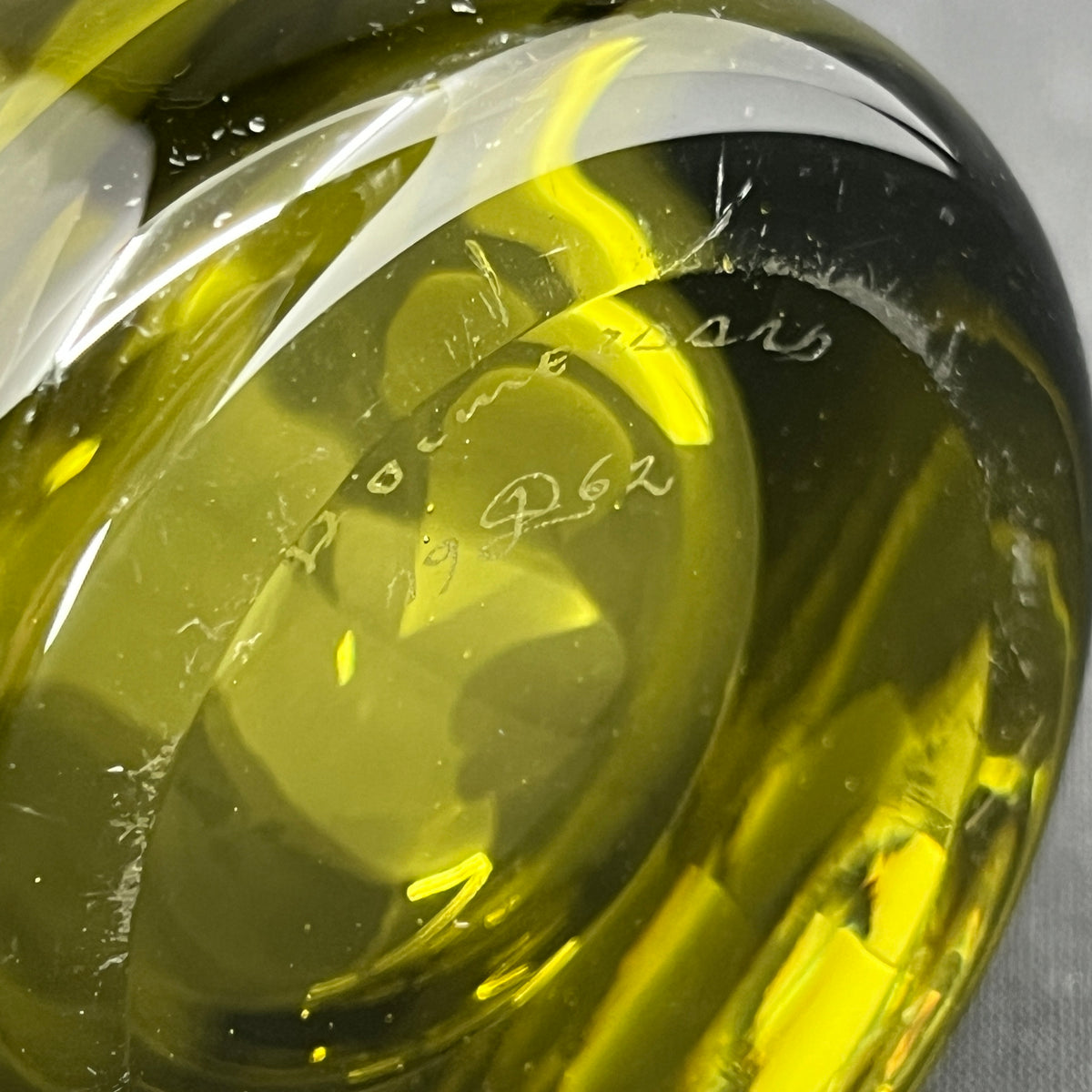 Olive cylinder vase, 23 cm.
