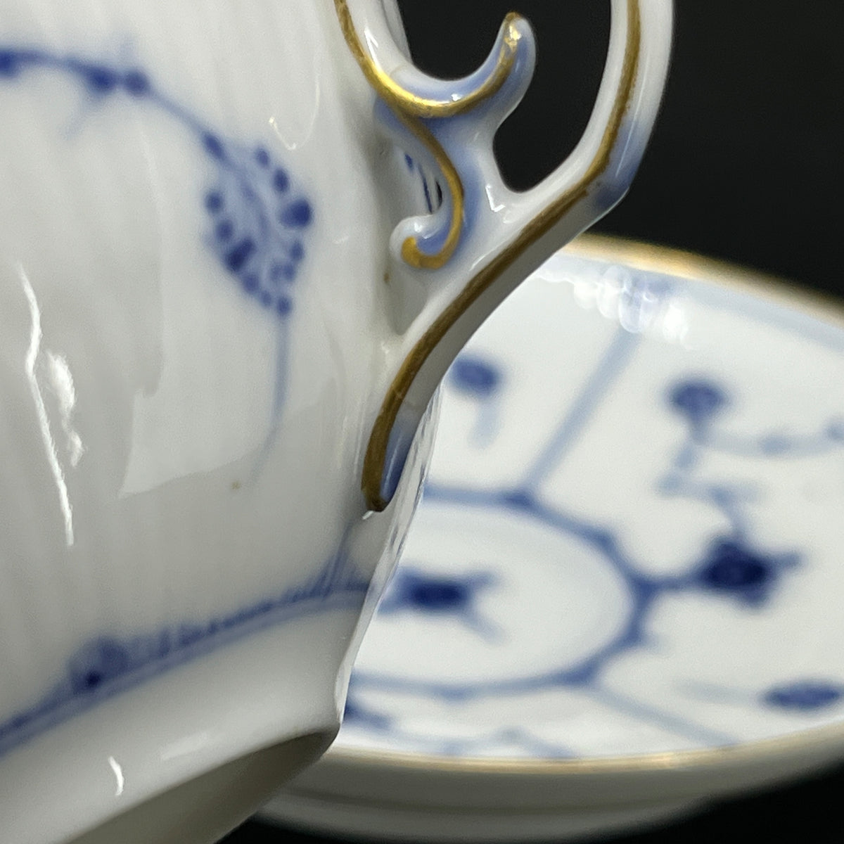 3 Large Blue Fluted Plain Teacup with Gold Rim with flaws