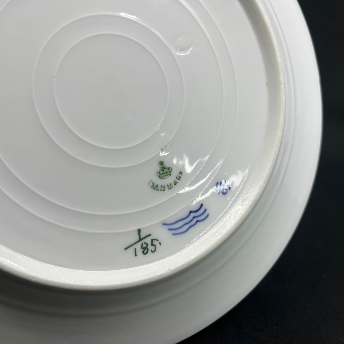 Musselmalet Riflet helflad frokosttallerken, 1/185