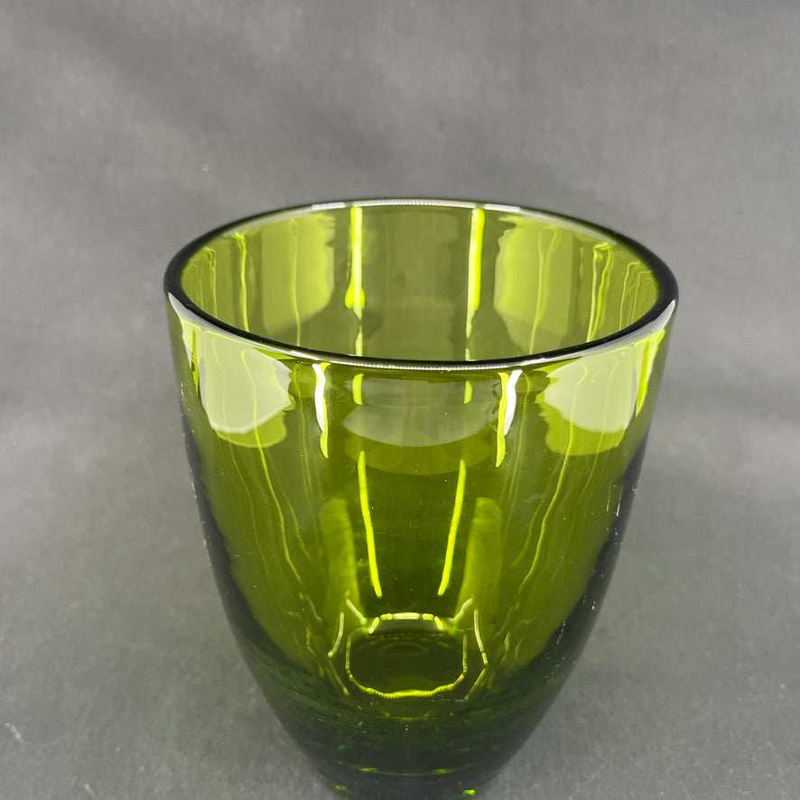Majgrøn vase fra Holmegaard, 19 cm.