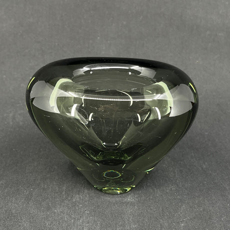 Smoke heart vase from Holmegaard, 8 cm.