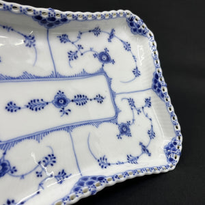 Blue Fluted Full Lace dish, 1/1195, 1923-1928.