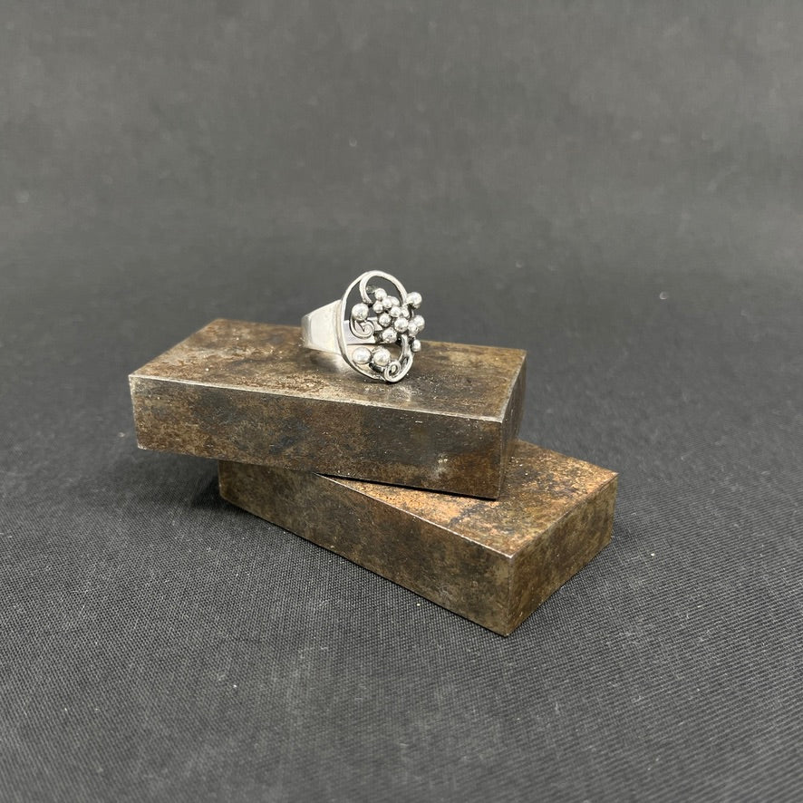 Dansk art nouveau ring i sølv, str. 63