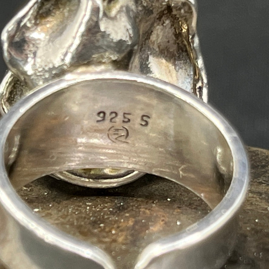 Ring i sølv med stenperle