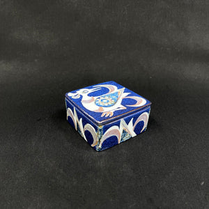 Alumina Baca lidded box with bird