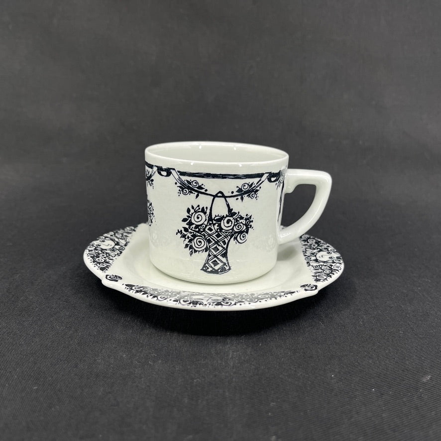 Bjørn Wiinblad coffee cup from Nymølle, Black Rosalind