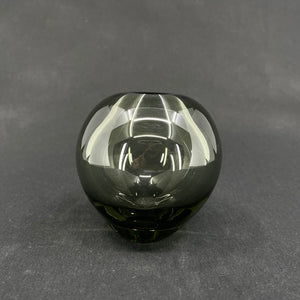 Smoke Rondo vase fra Holmegaard, 9,5 cm.
