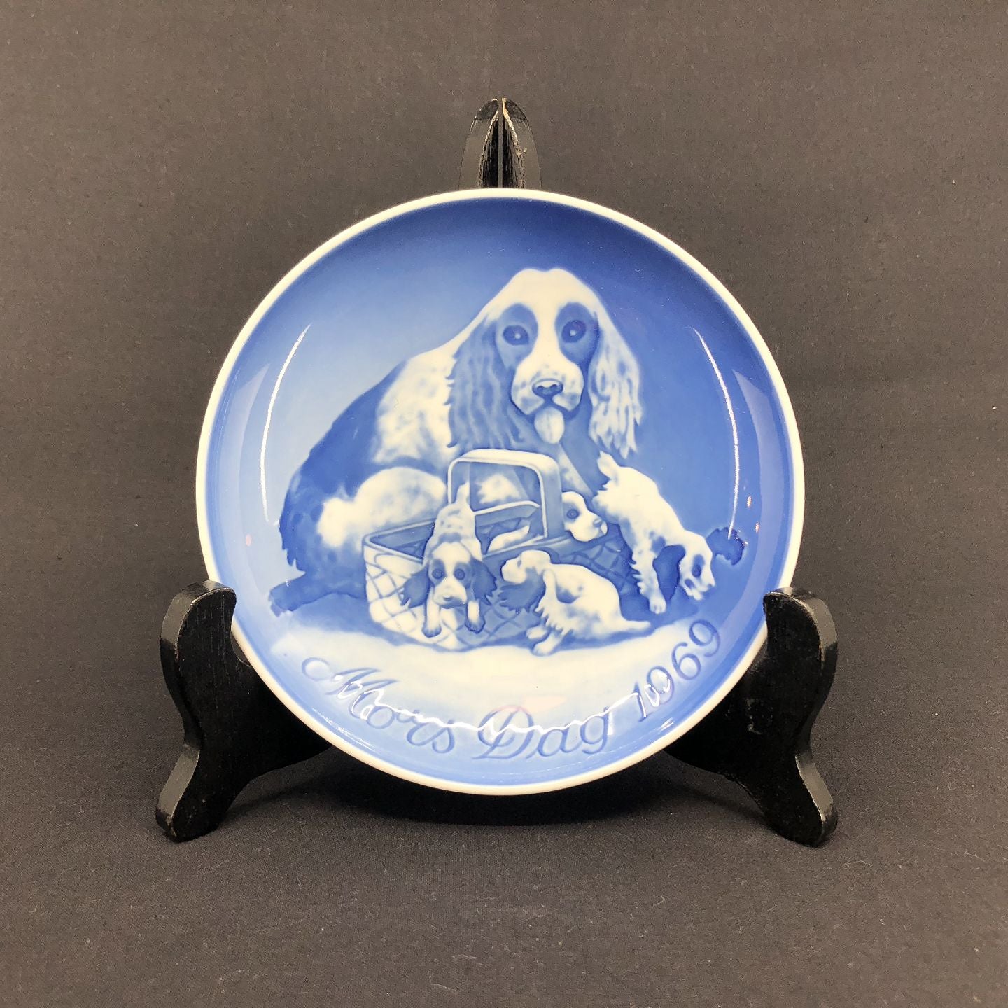 Bing & Grøndahl Mother's Day plate 1969