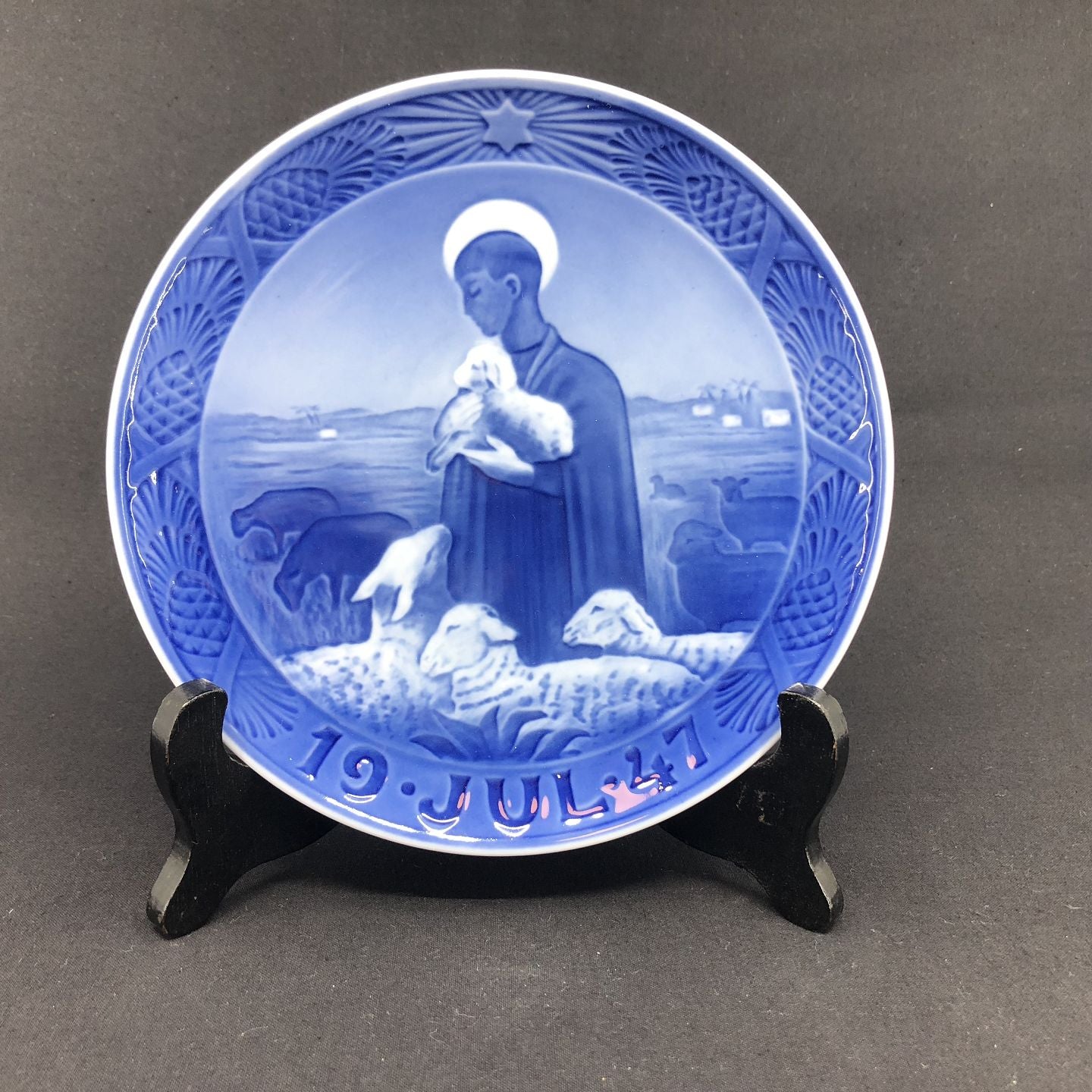 Royal Copenhagen Christmas plate 1947