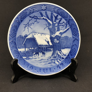 Royal Copenhagen Christmas plate 1952
