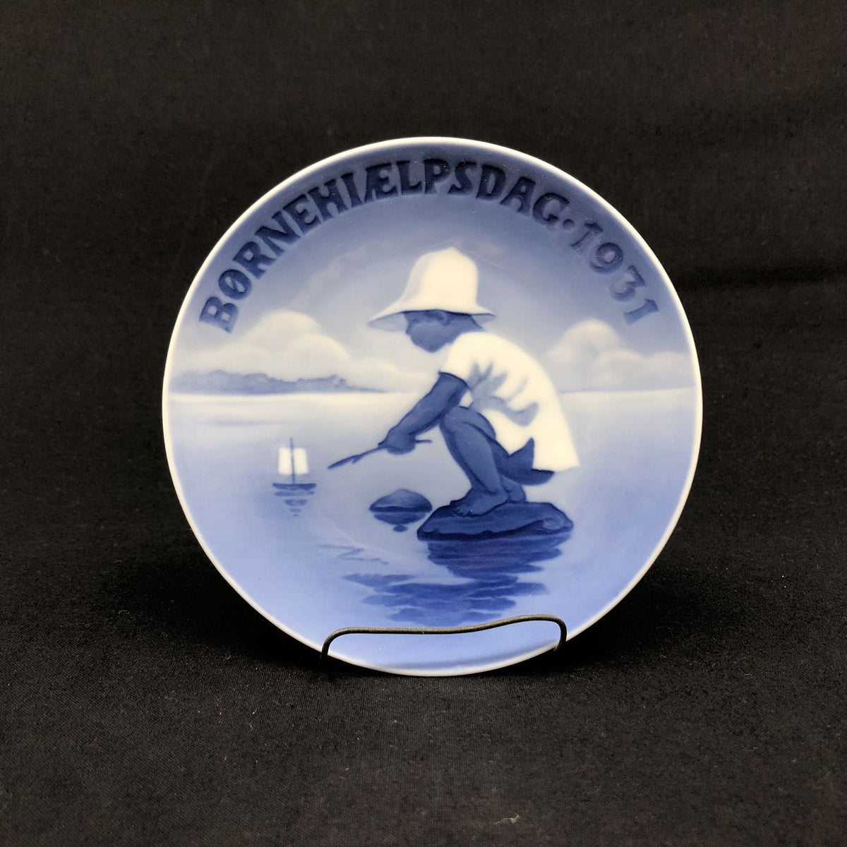 Children's aid day plaque from 1931