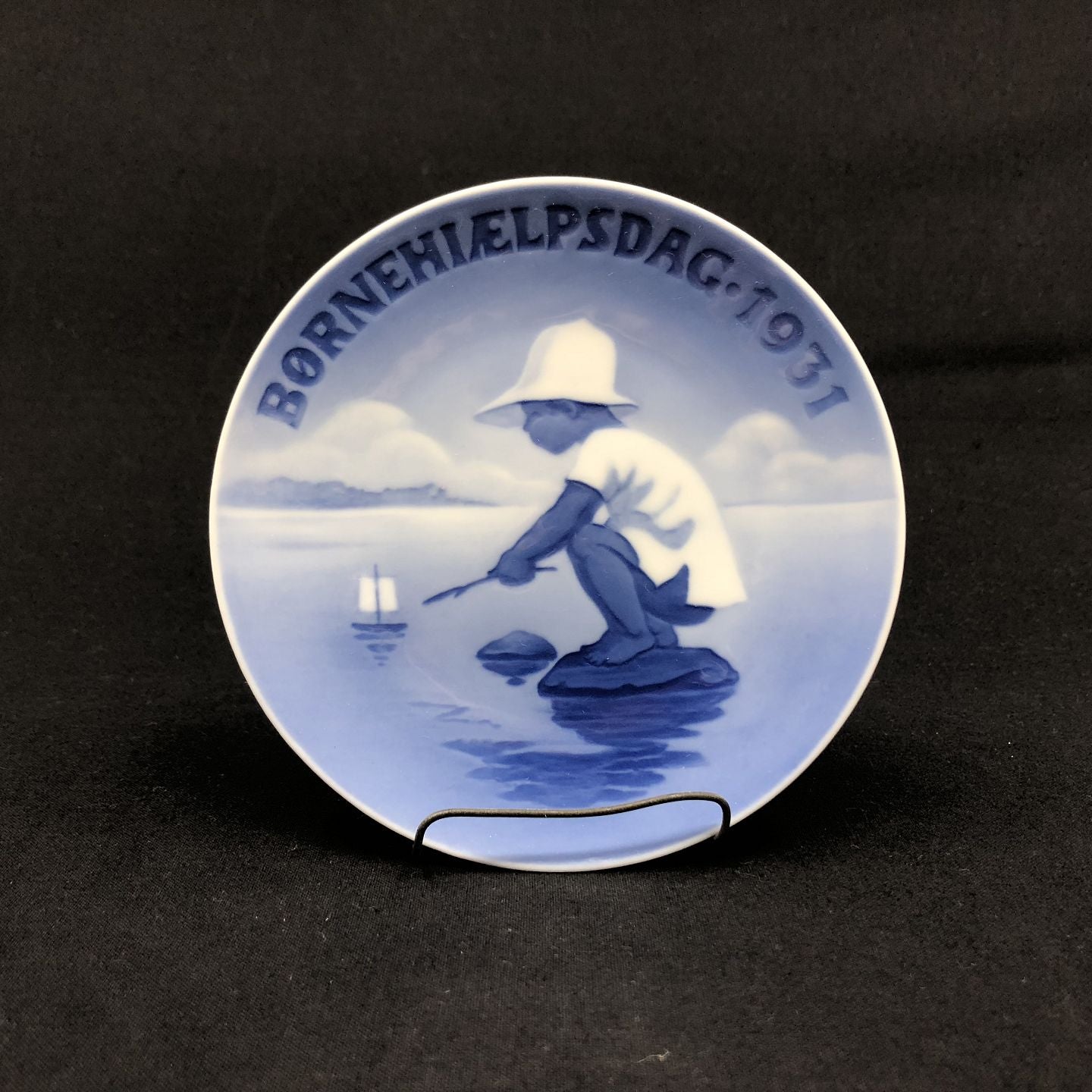 Children's aid day plate 1931
