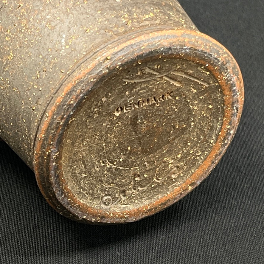 Kähler vase med blå glasur, 19,5 cm.