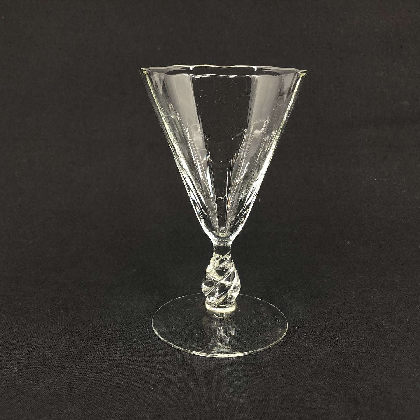 Ida without gold port wine glass