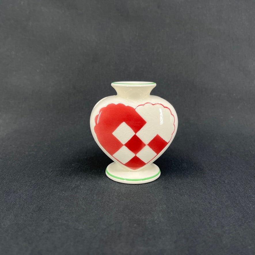 Rødt julehjerte fra Aluminia, lidt krakkeleringer